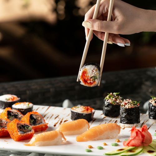 Sushi maki sashimi bestellen tomo